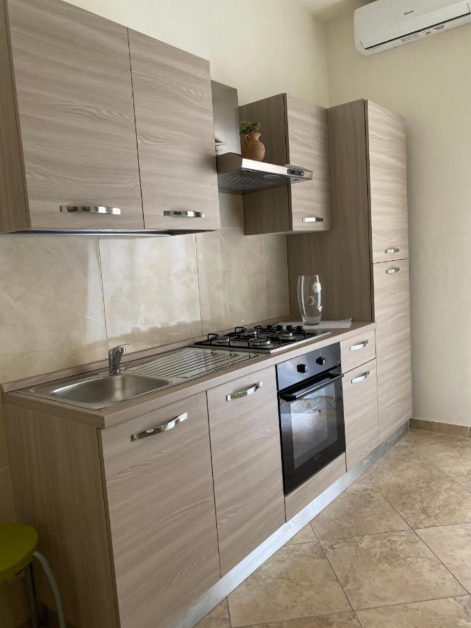 Falu Napoli Centro Camera Con Cucina E Bagno Privato Hotel Екстериор снимка