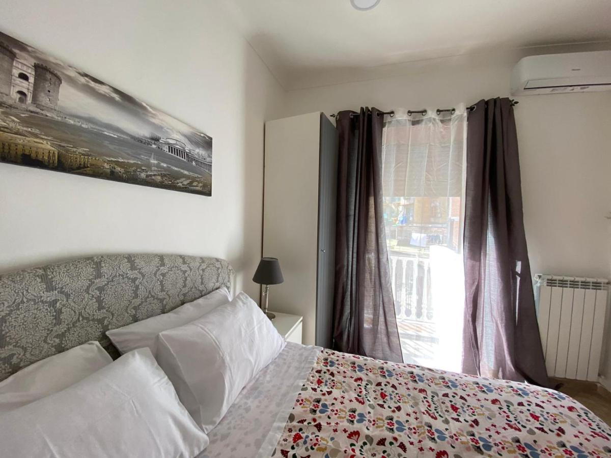 Falu Napoli Centro Camera Con Cucina E Bagno Privato Hotel Екстериор снимка